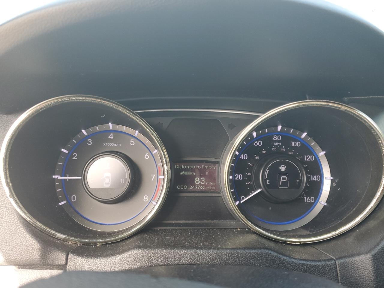 2012 Hyundai Sonata - Image 9