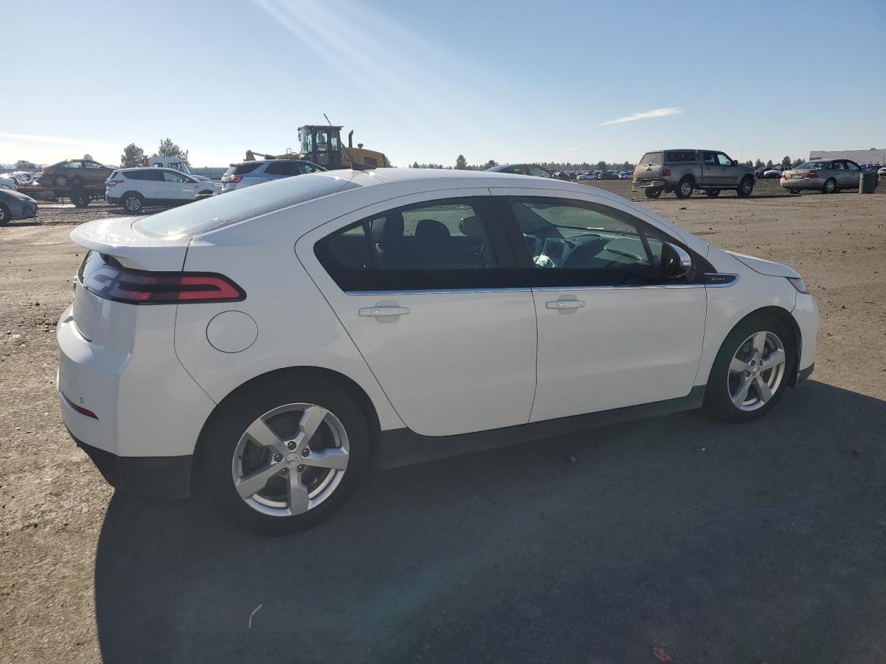 2013 Chevrolet Volt - Image 3