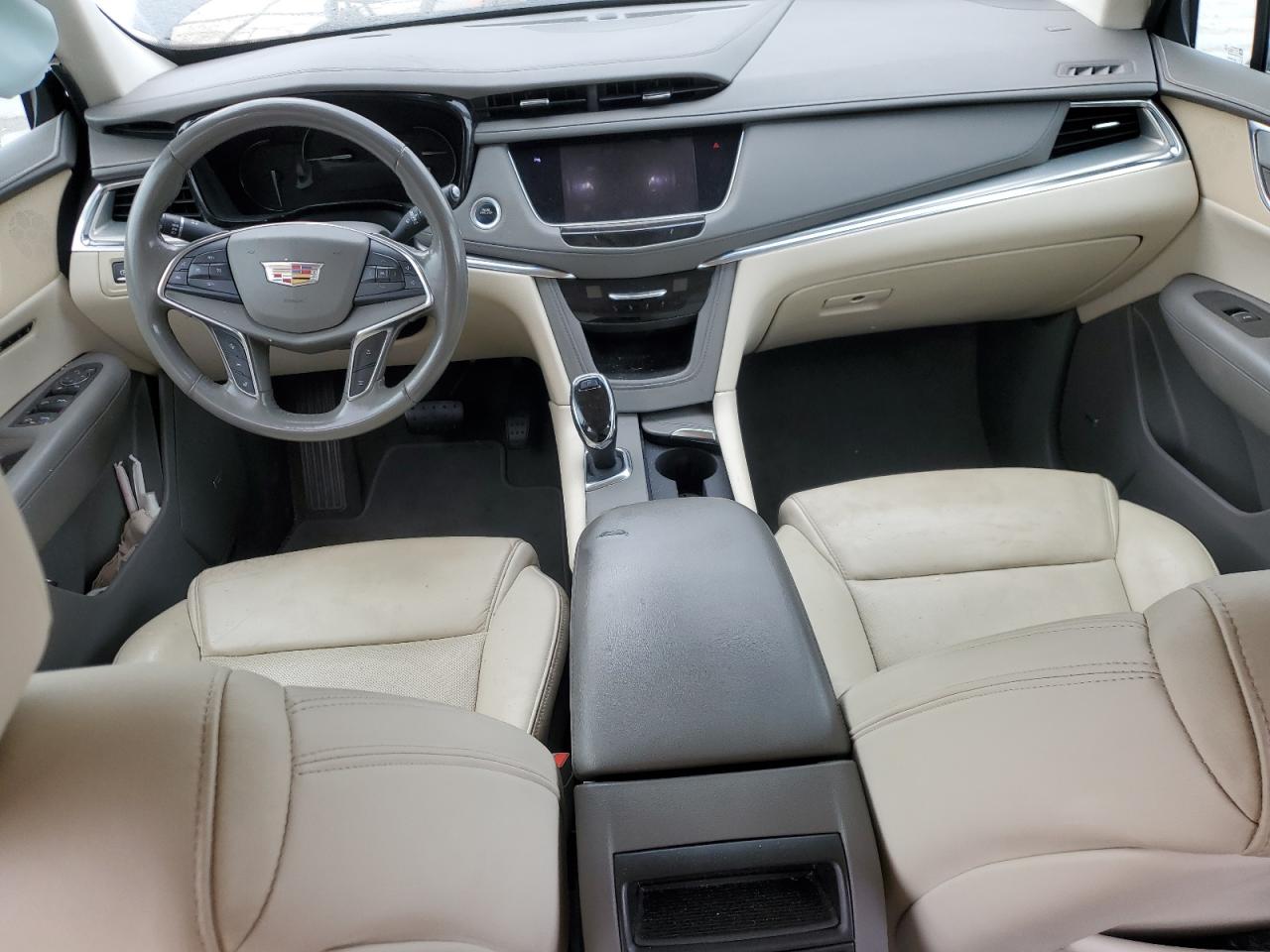 2019 Cadillac XT5 - Image 8
