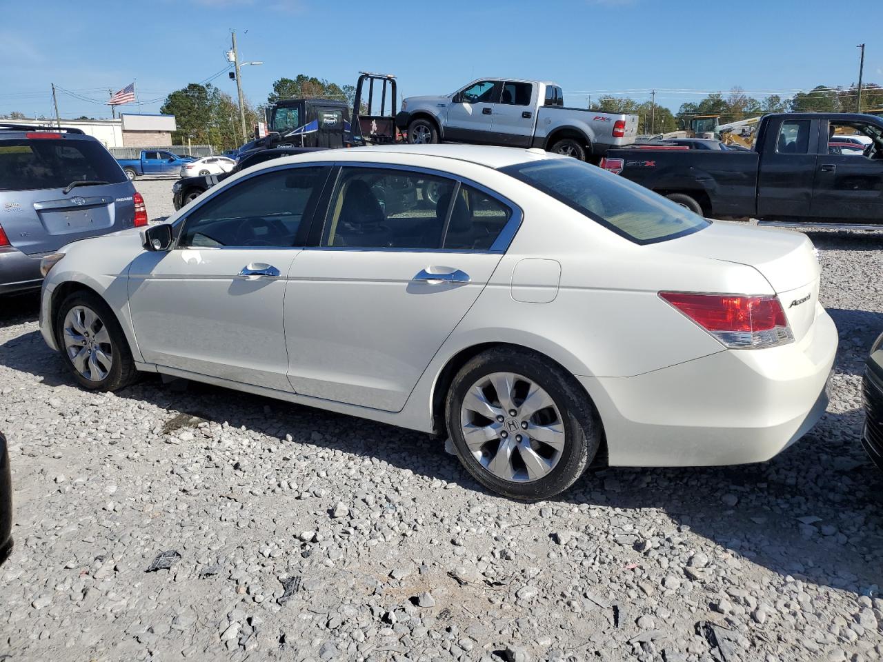 2009 Honda Accord - Image 2