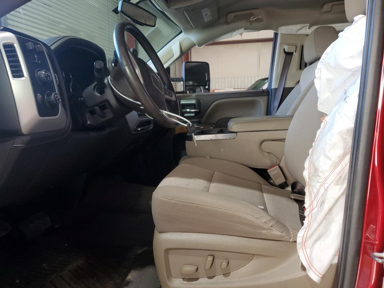 2017 GMC Sierra - Image 7
