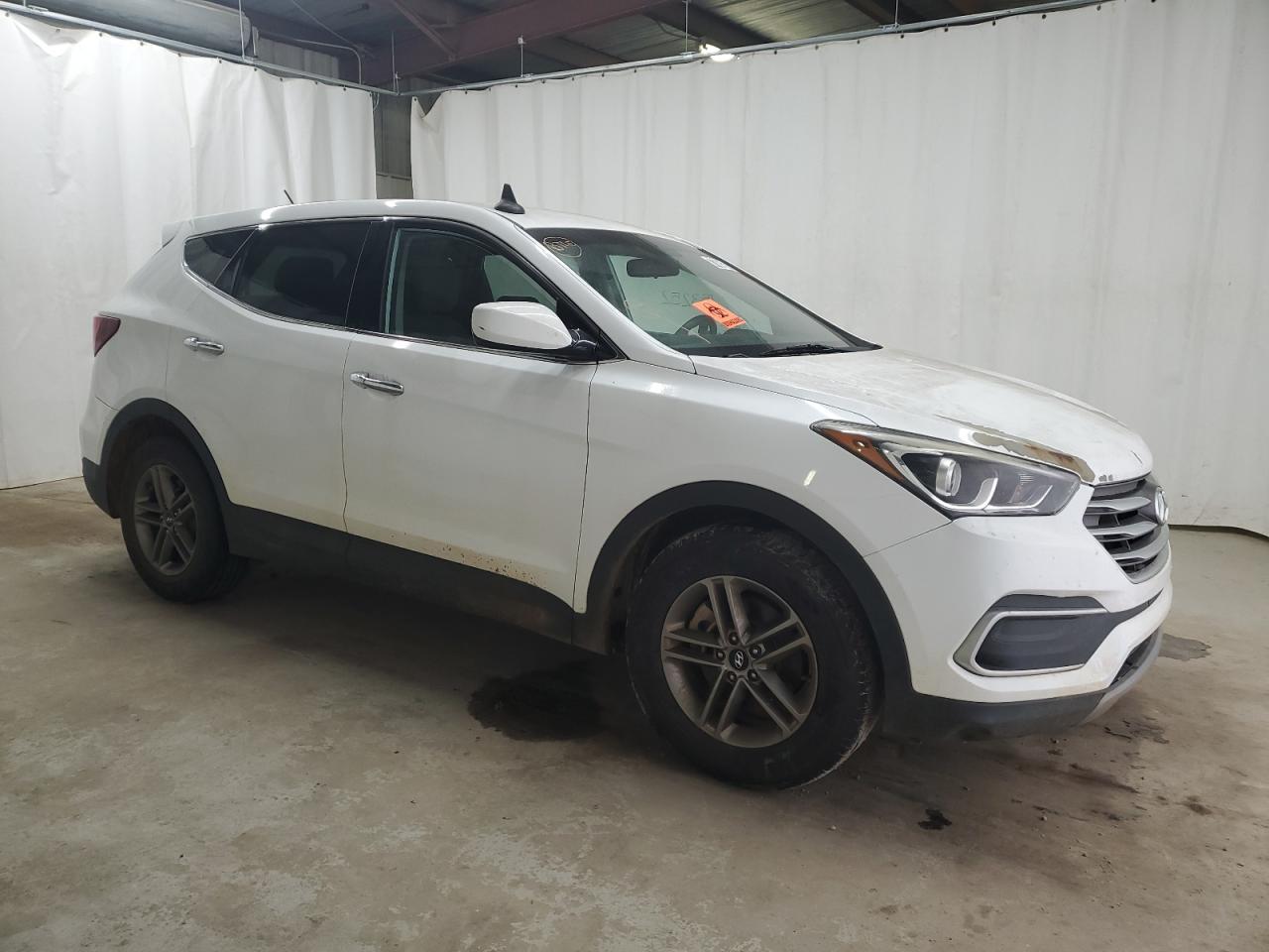 2018 Hyundai Santa Fe - Image 4