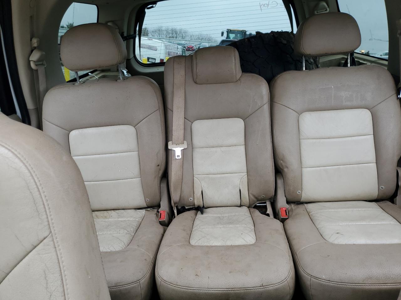 2003 Ford Expedition - Image 10