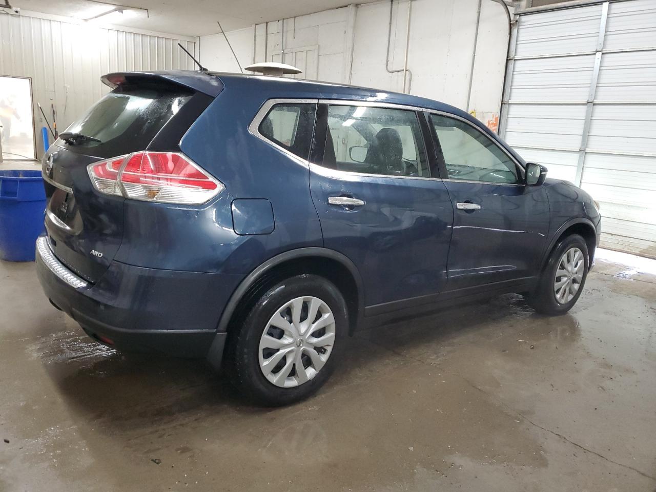 2015 Nissan Rogue - Image 3