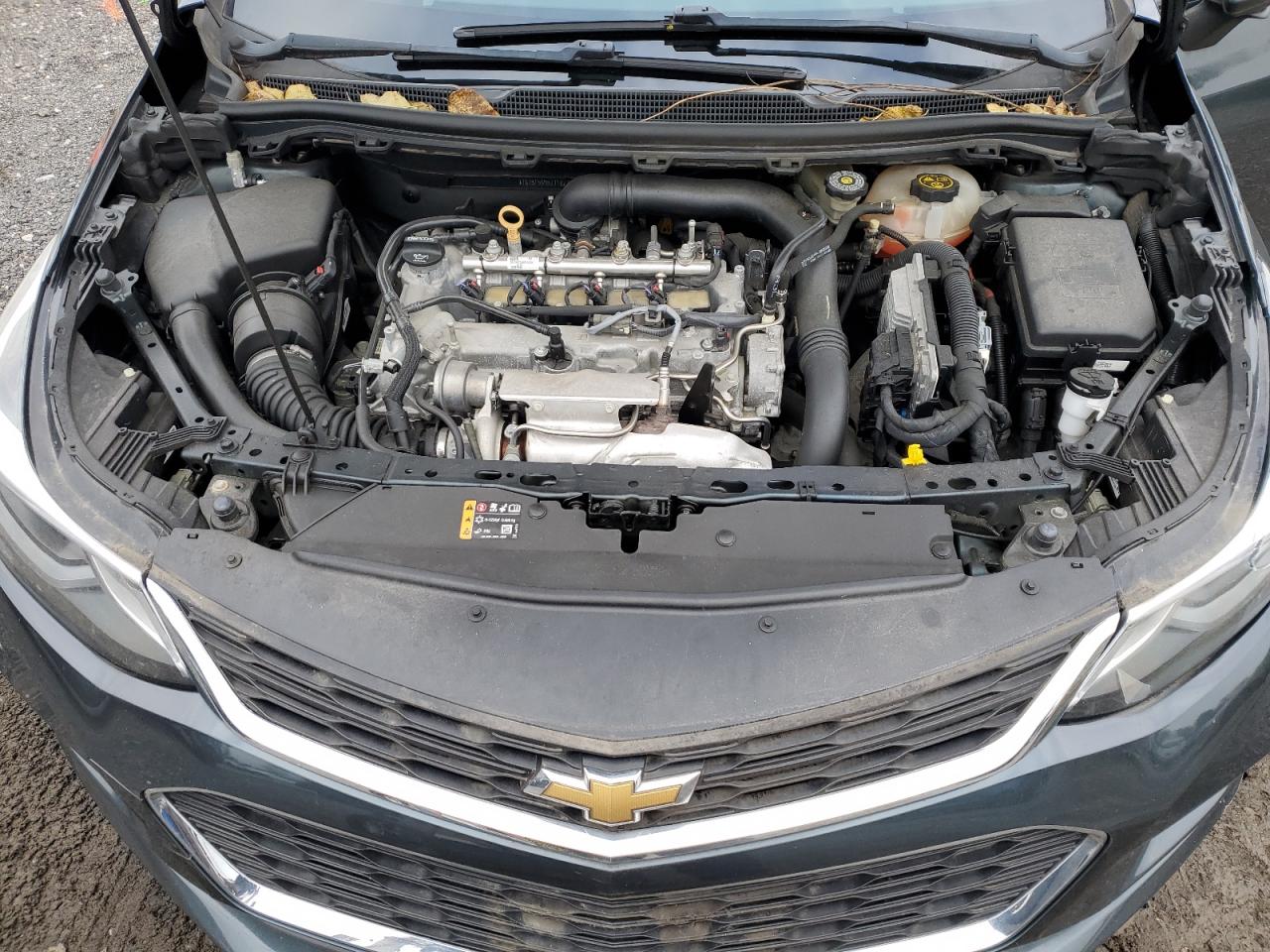 2018 Chevrolet Cruze - Image 13