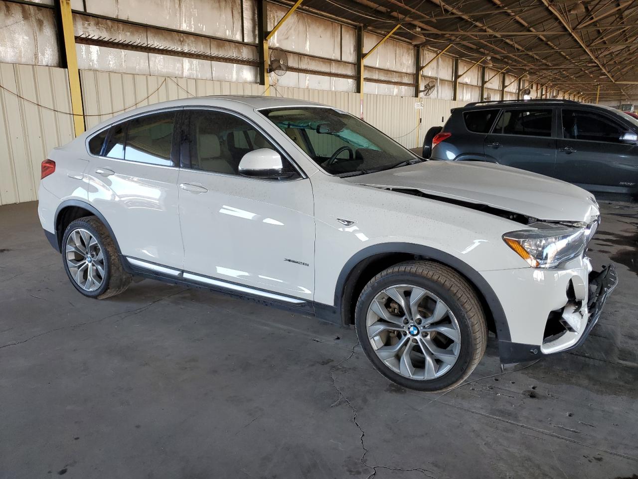 2017 BMW X4 - Image 4