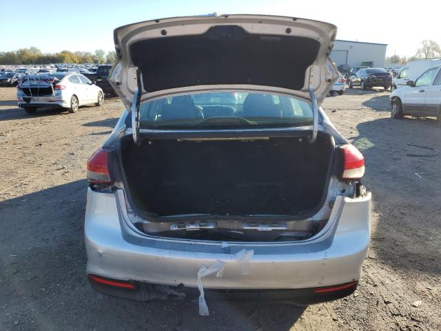  KIA FORTE 2018 Srebrny
