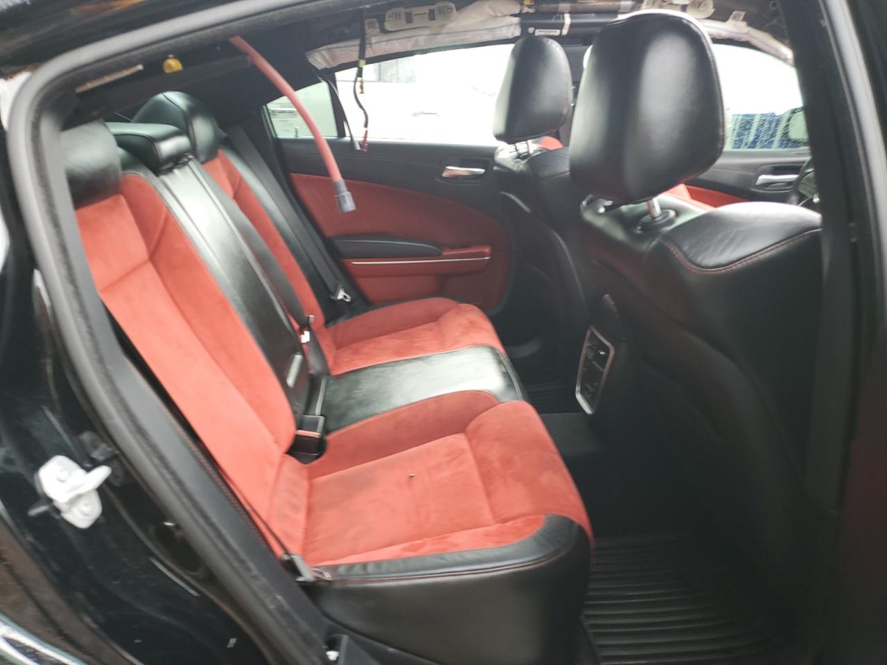 2020 Dodge Charger - Image 10