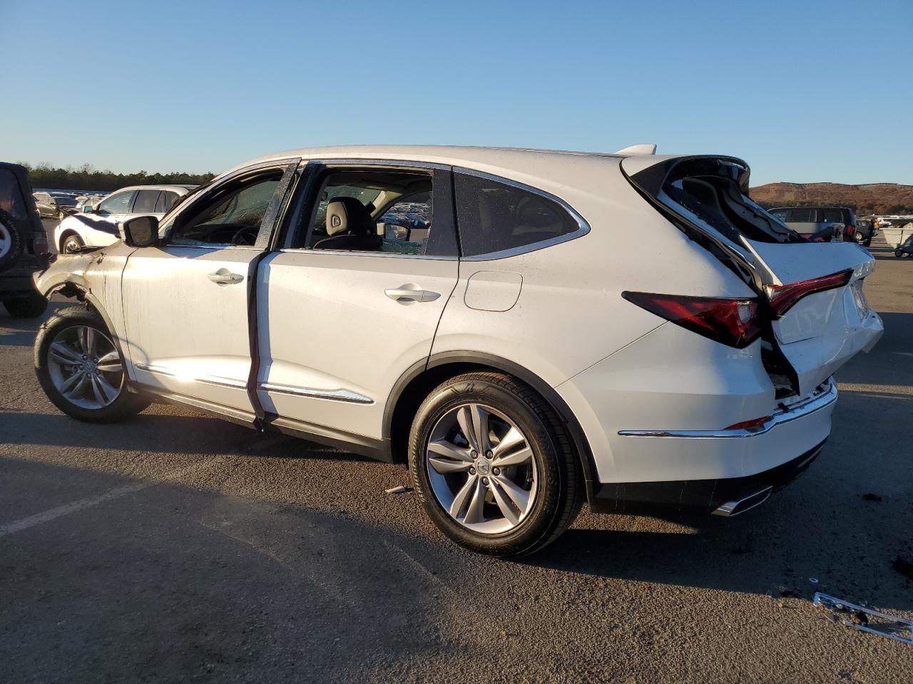 2024 Acura MDX - Image 2