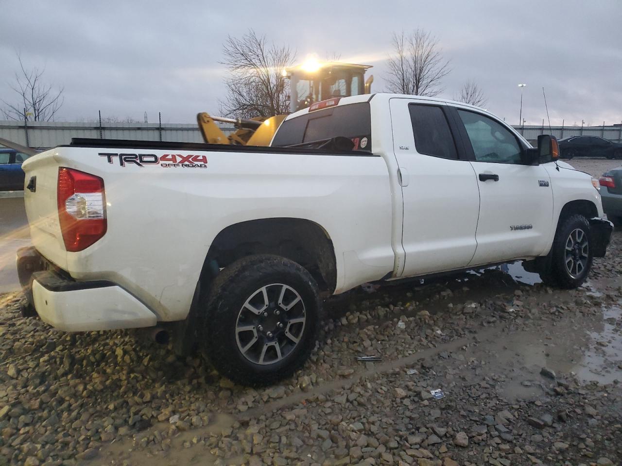 VIN 5TFUY5F10GX499326 2016 TOYOTA TUNDRA no.3