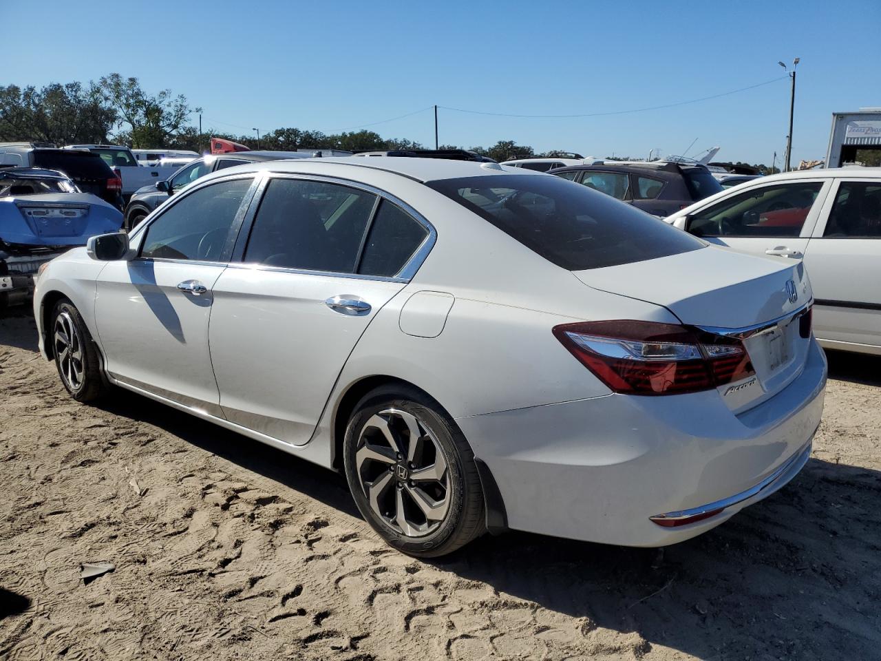 2016 Honda Accord - Image 2