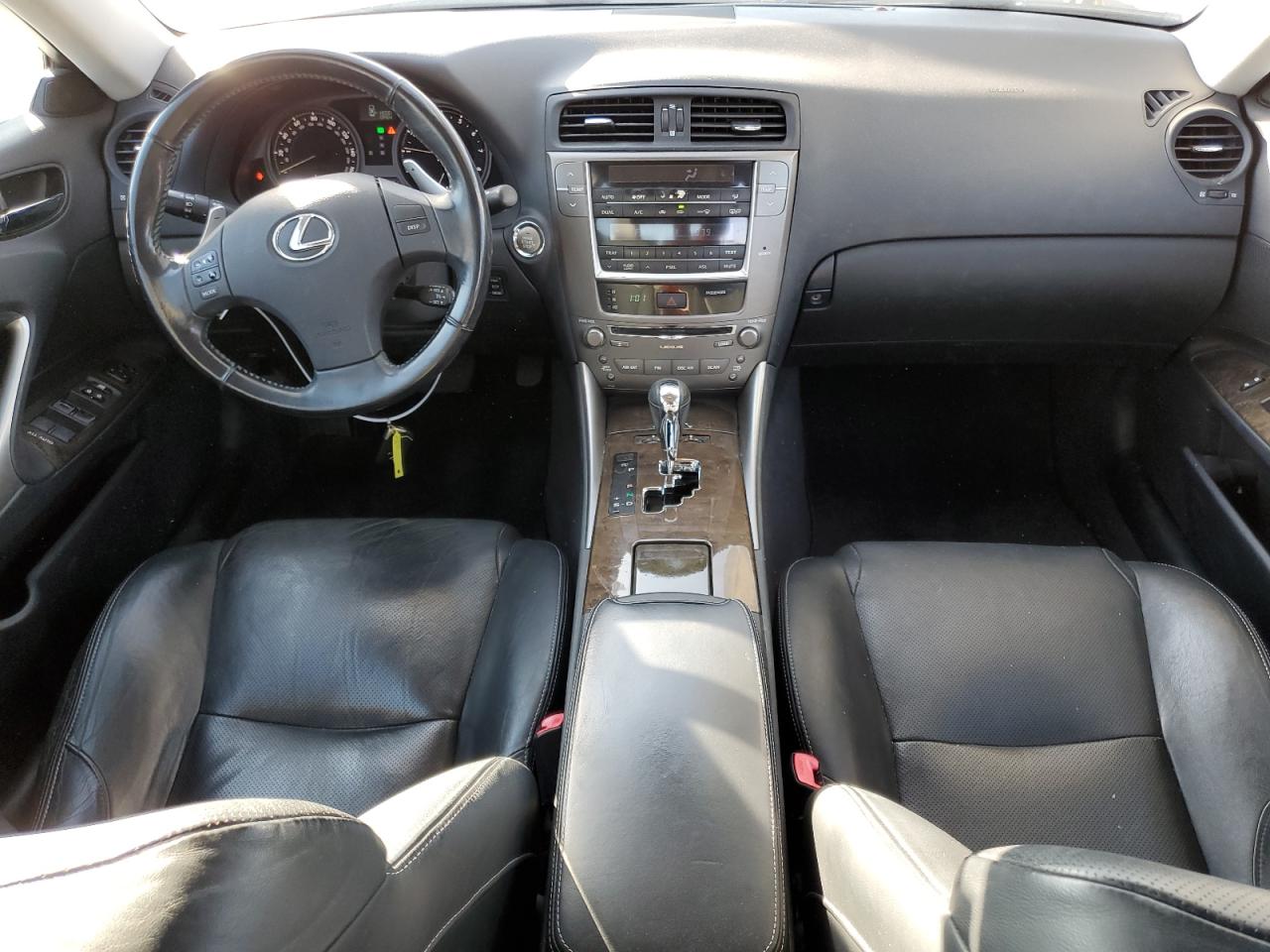 2009 Lexus IS - Image 8