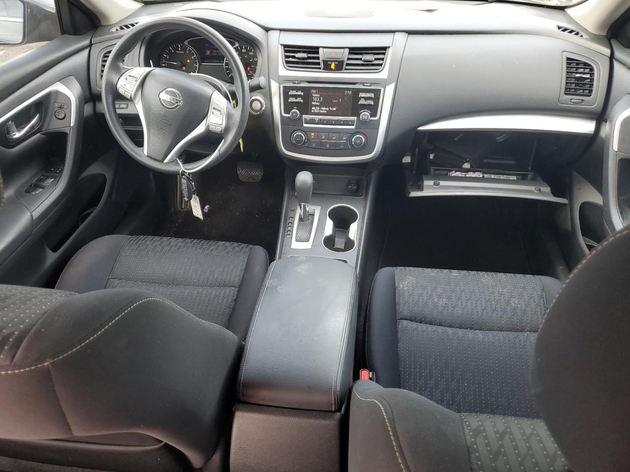 2017 Nissan Altima - Image 8