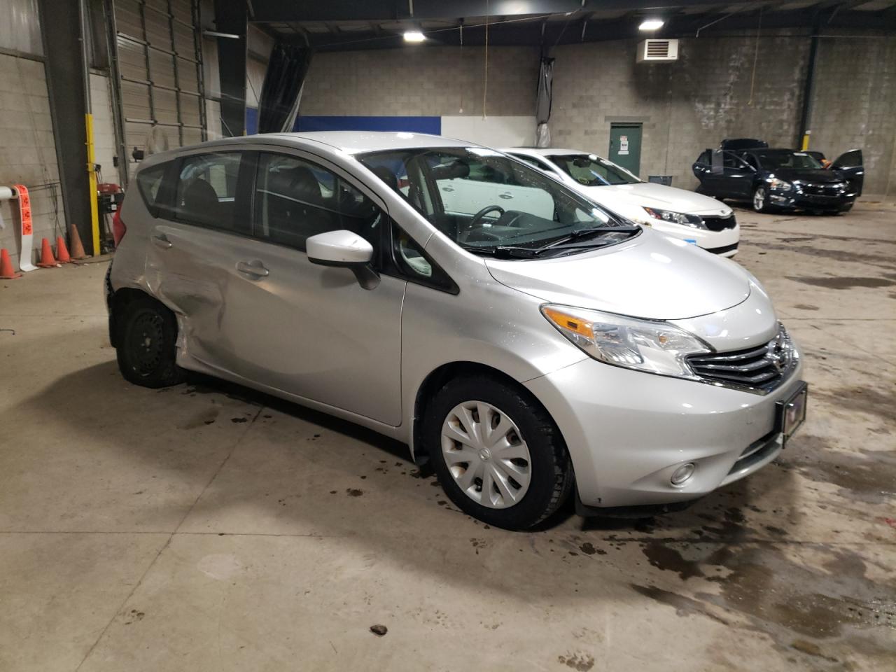 2015 Nissan Versa - Image 4