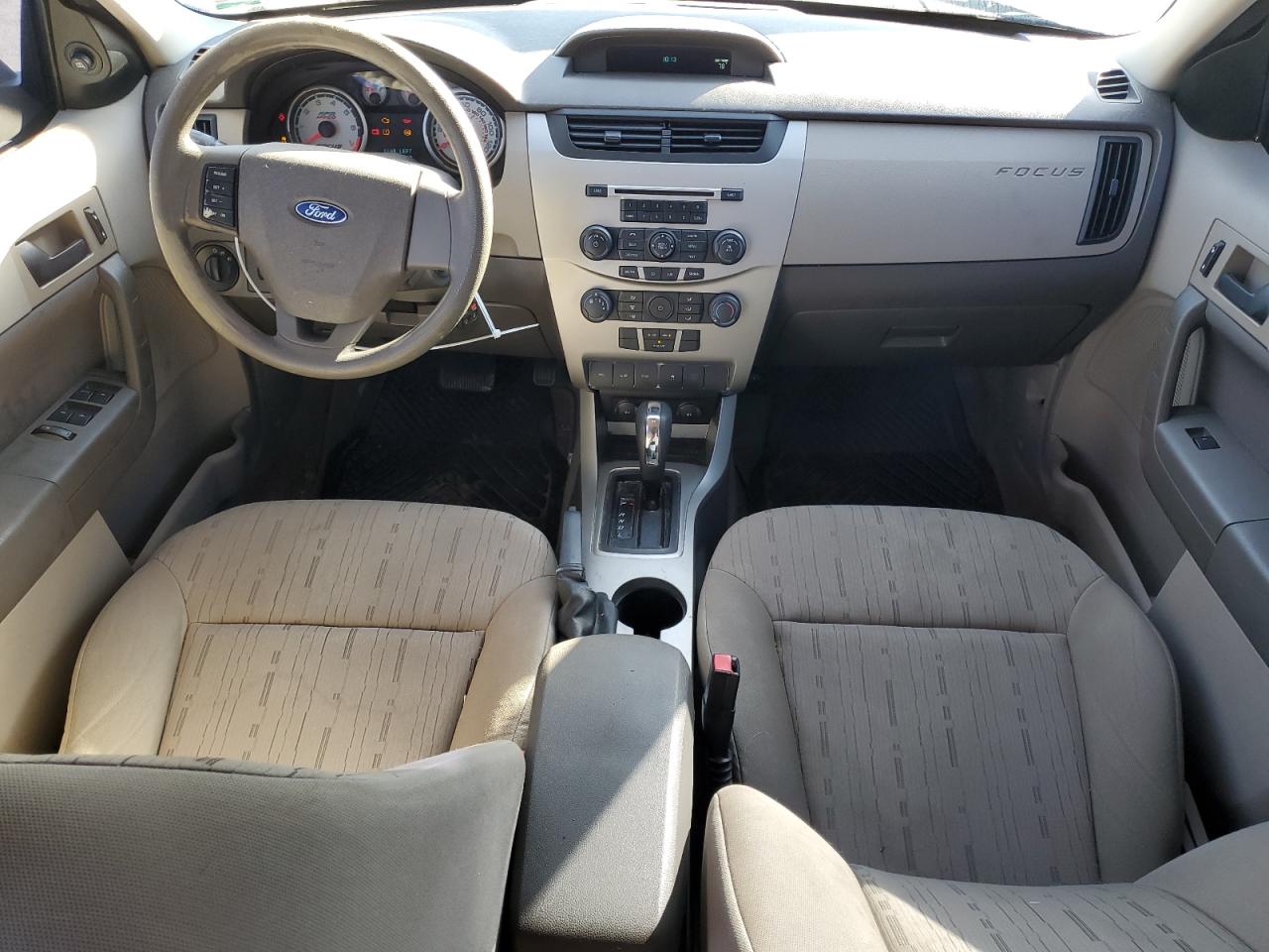 2010 Ford Focus - Image 8