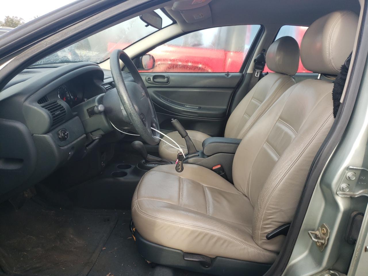 2004 Chrysler Sebring - Image 7