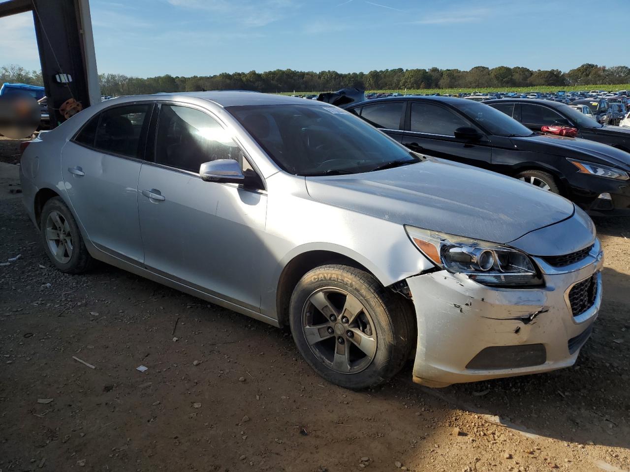2016 Chevrolet Malibu - Image 4