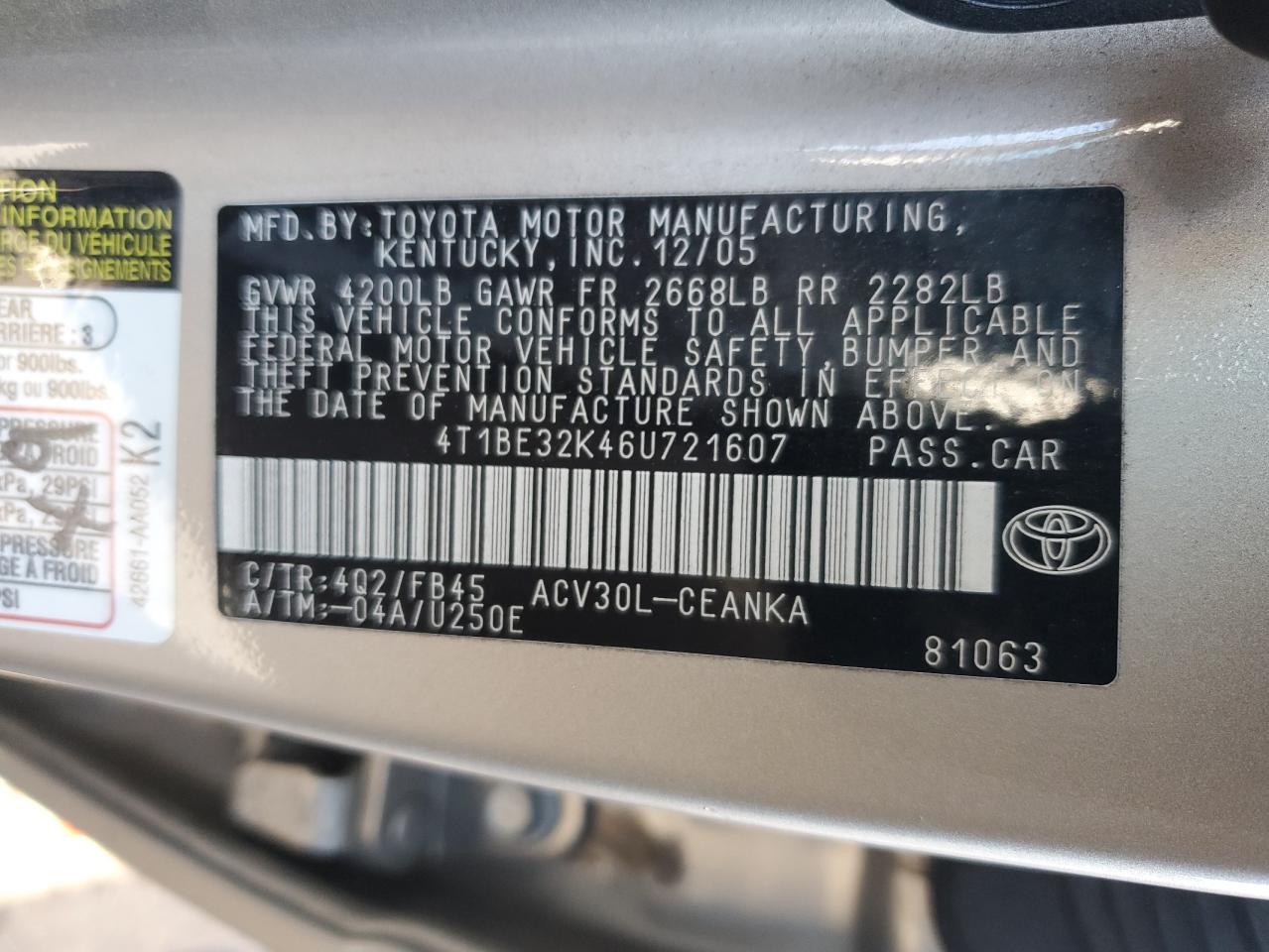 2006 Toyota Camry - Image 12