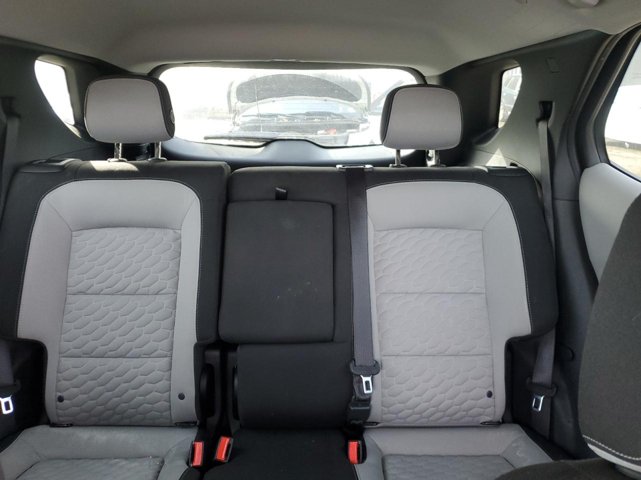 2018 Chevrolet Equinox - Image 10