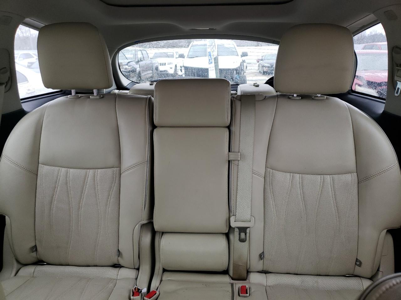 2017 Infiniti QX60 - Image 10