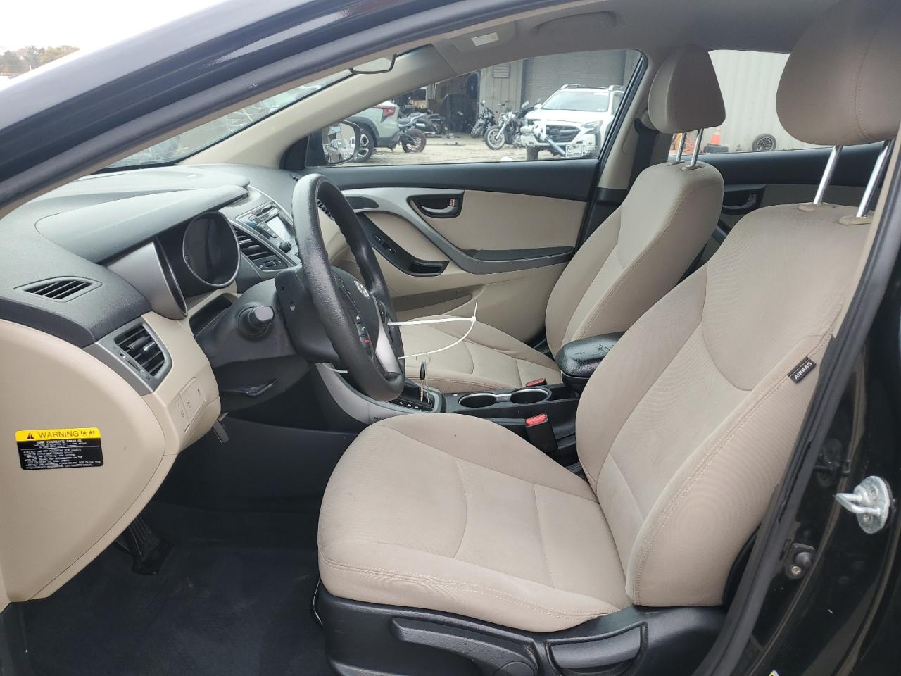 2014 Hyundai Elantra - Image 7