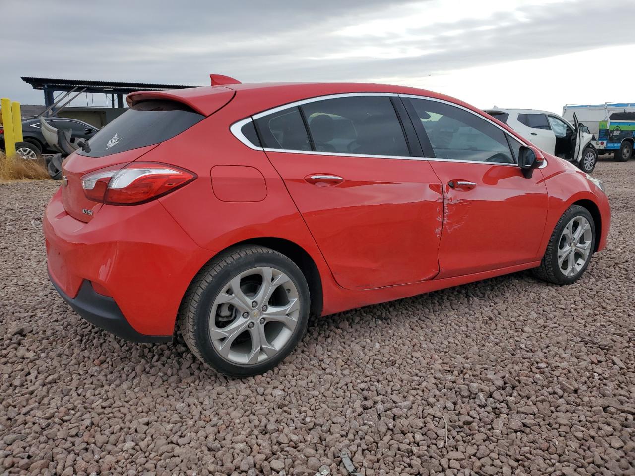 2018 Chevrolet Cruze - Image 3