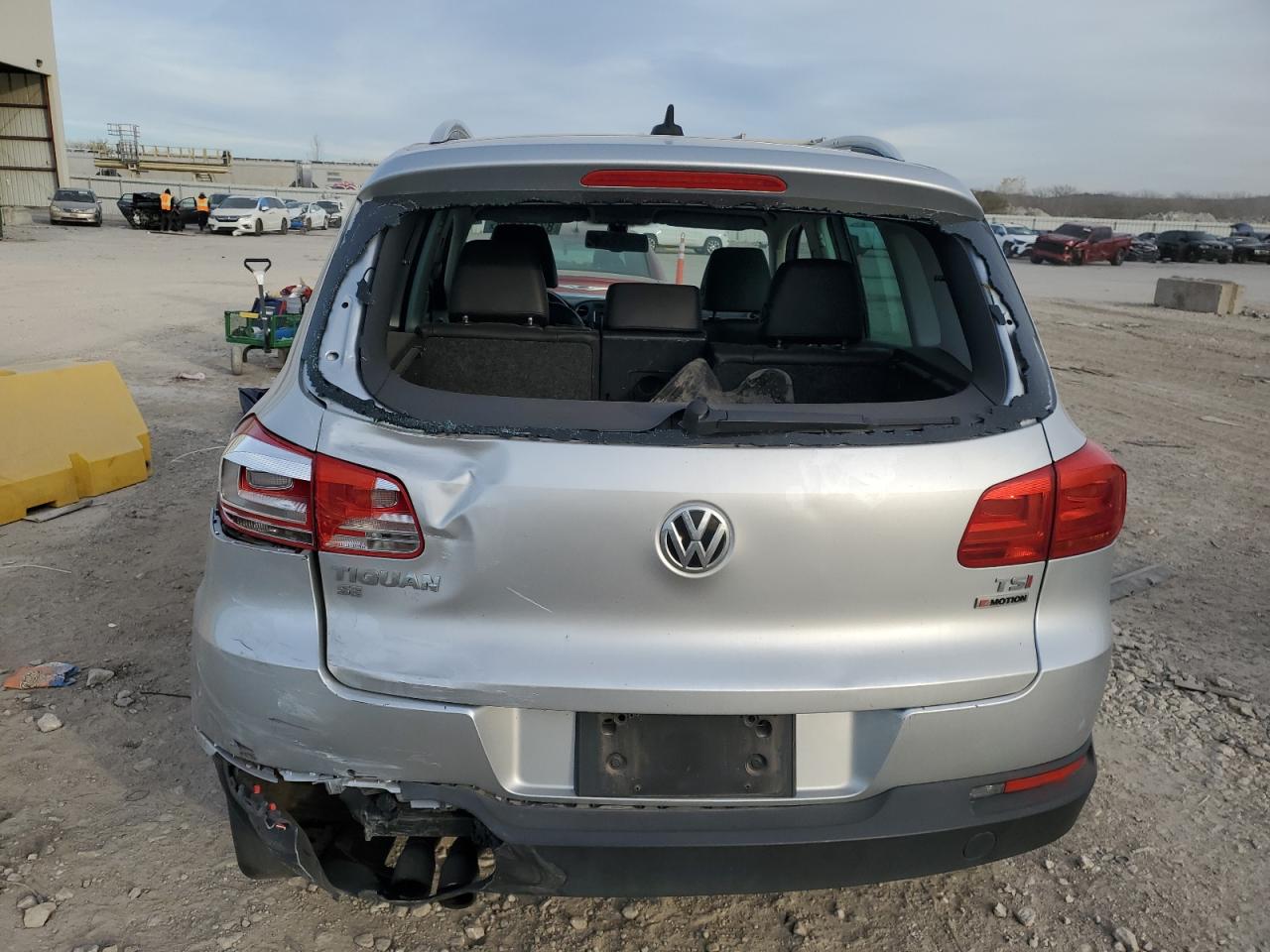 VIN WVGBV7AX7GW524019 2016 VOLKSWAGEN TIGUAN no.6