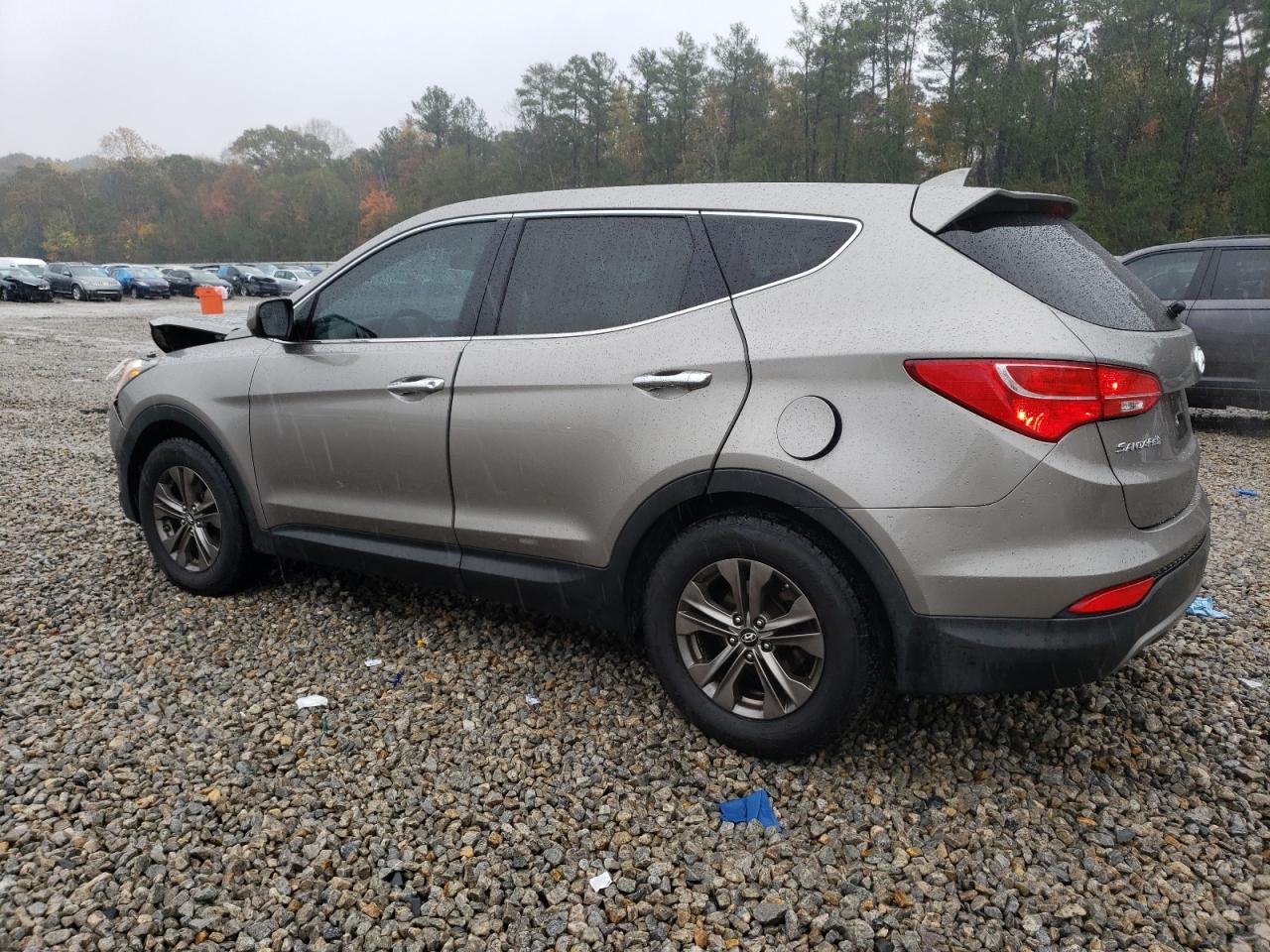 2015 Hyundai Santa Fe - Image 2