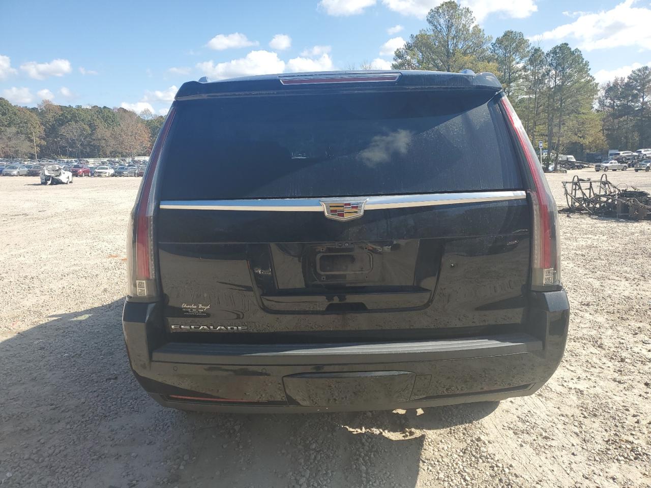 2019 Cadillac Escalade - Image 6