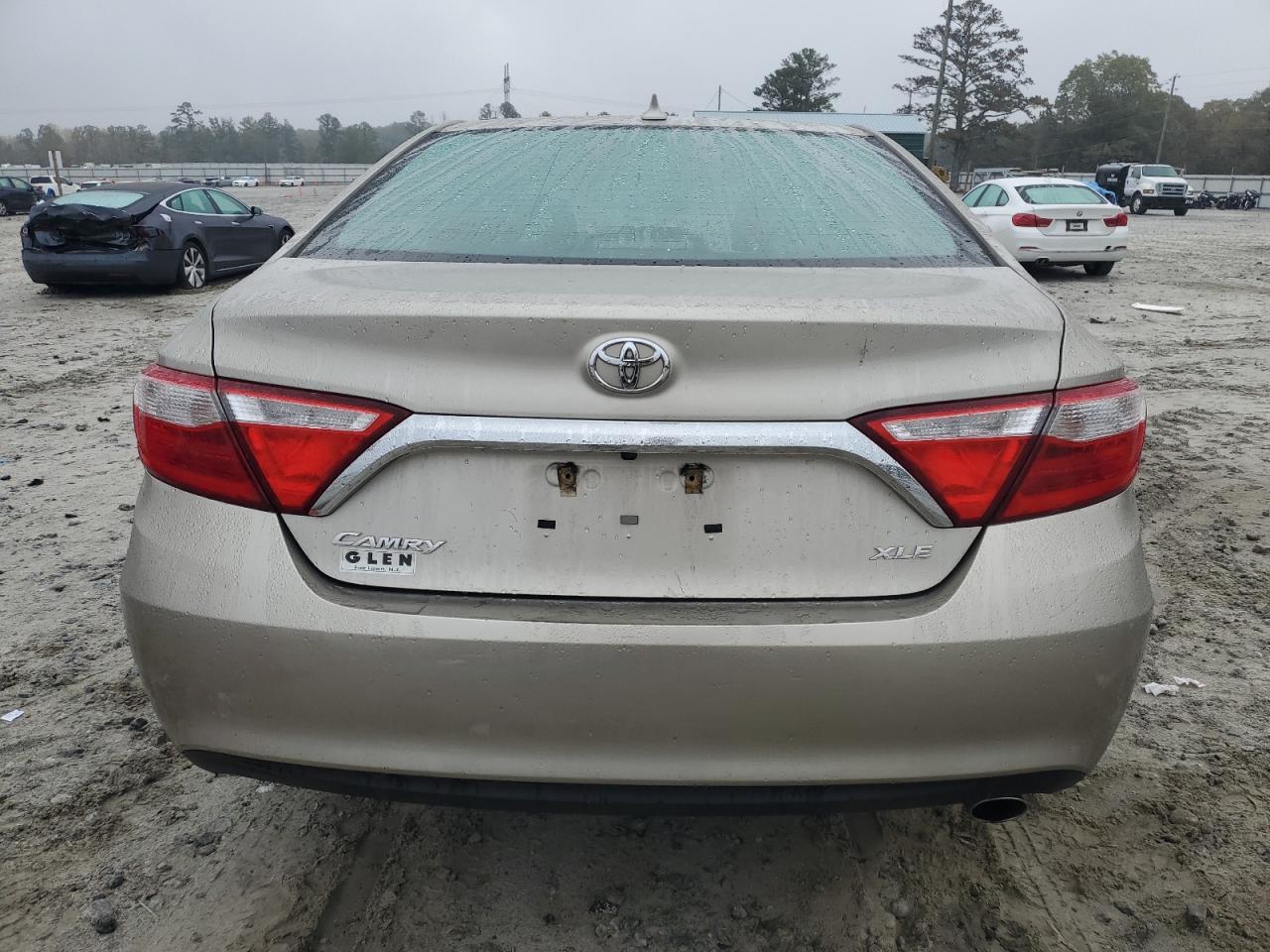 2017 Toyota Camry Le VIN: 4T1BF1FK2HU711172 Lot: 79863954