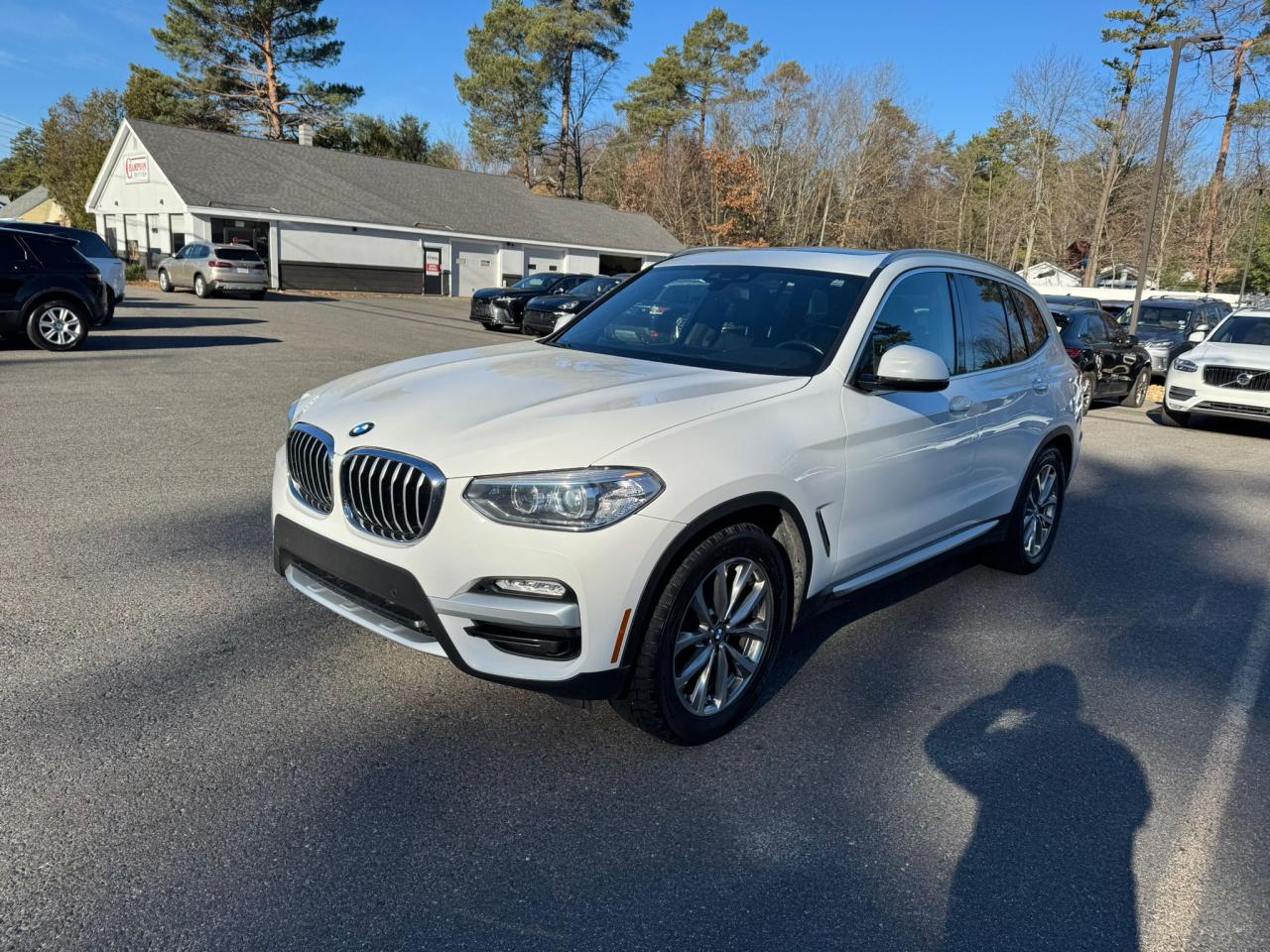 VIN 5UXTR9C51KLR04647 2019 BMW X3 no.1