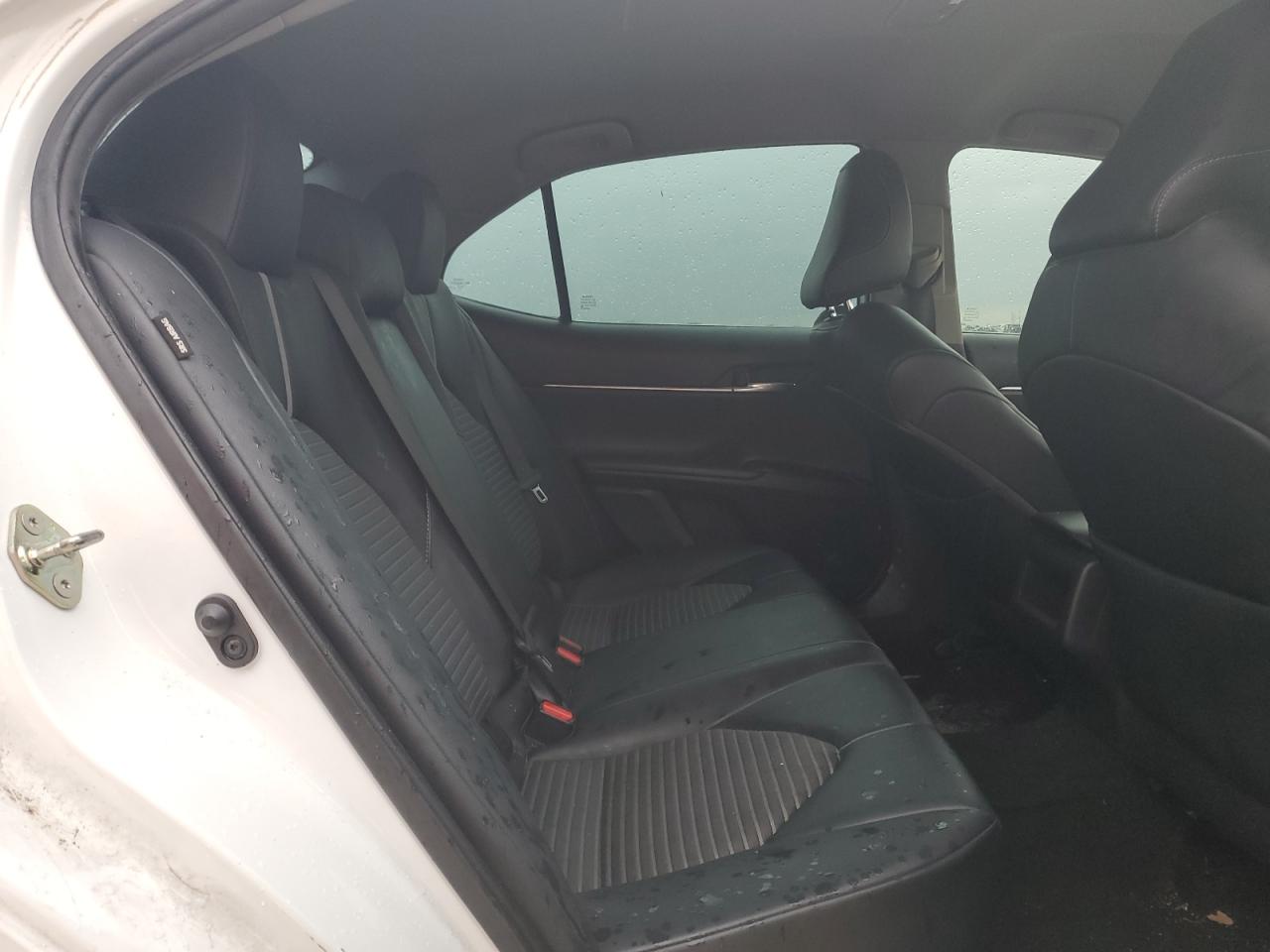 2020 Toyota Camry - Image 10