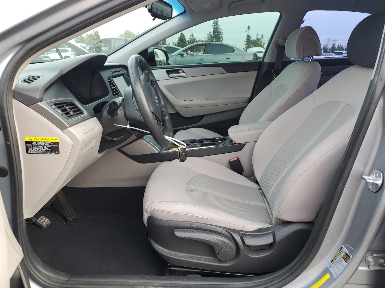 2017 Hyundai Sonata - Image 7