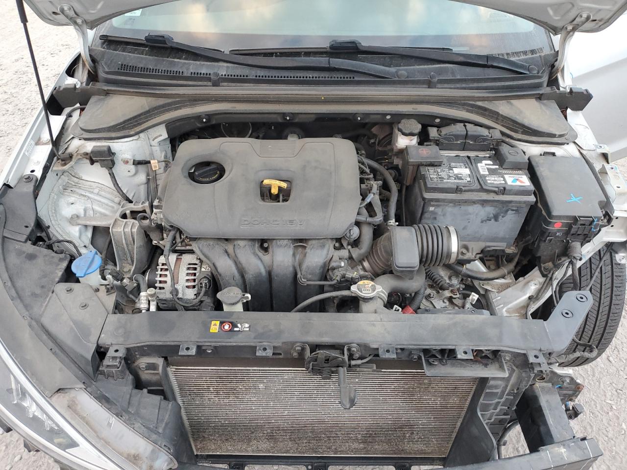 2019 Hyundai Elantra - Image 11