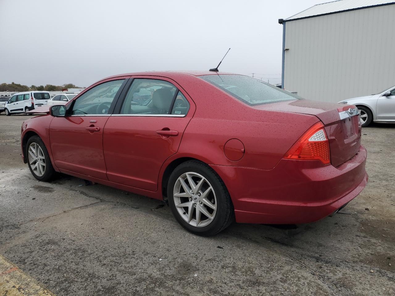 2011 Ford Fusion - Image 2