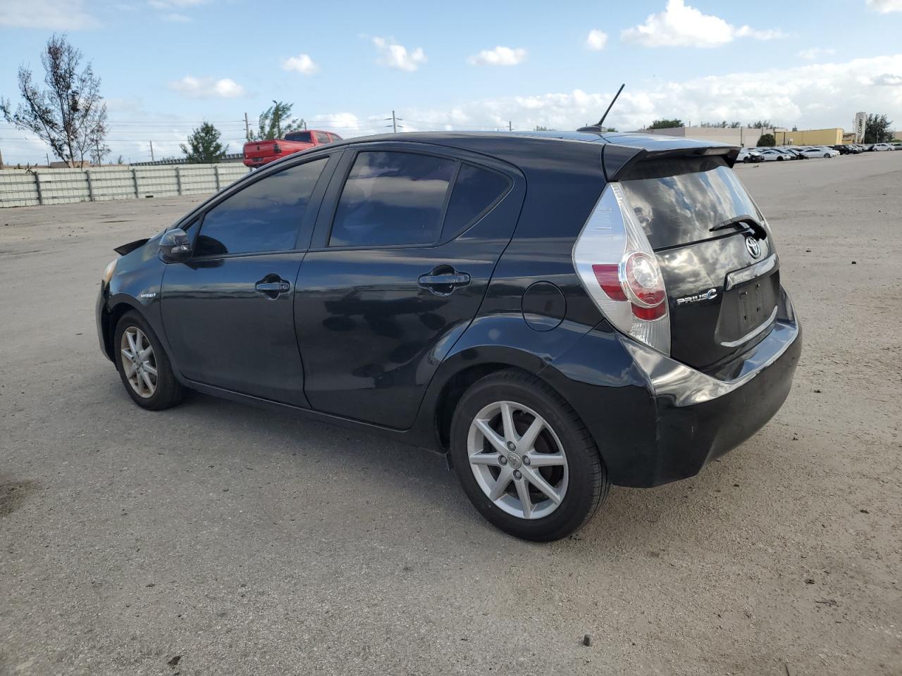 2012 Toyota Prius - Image 2