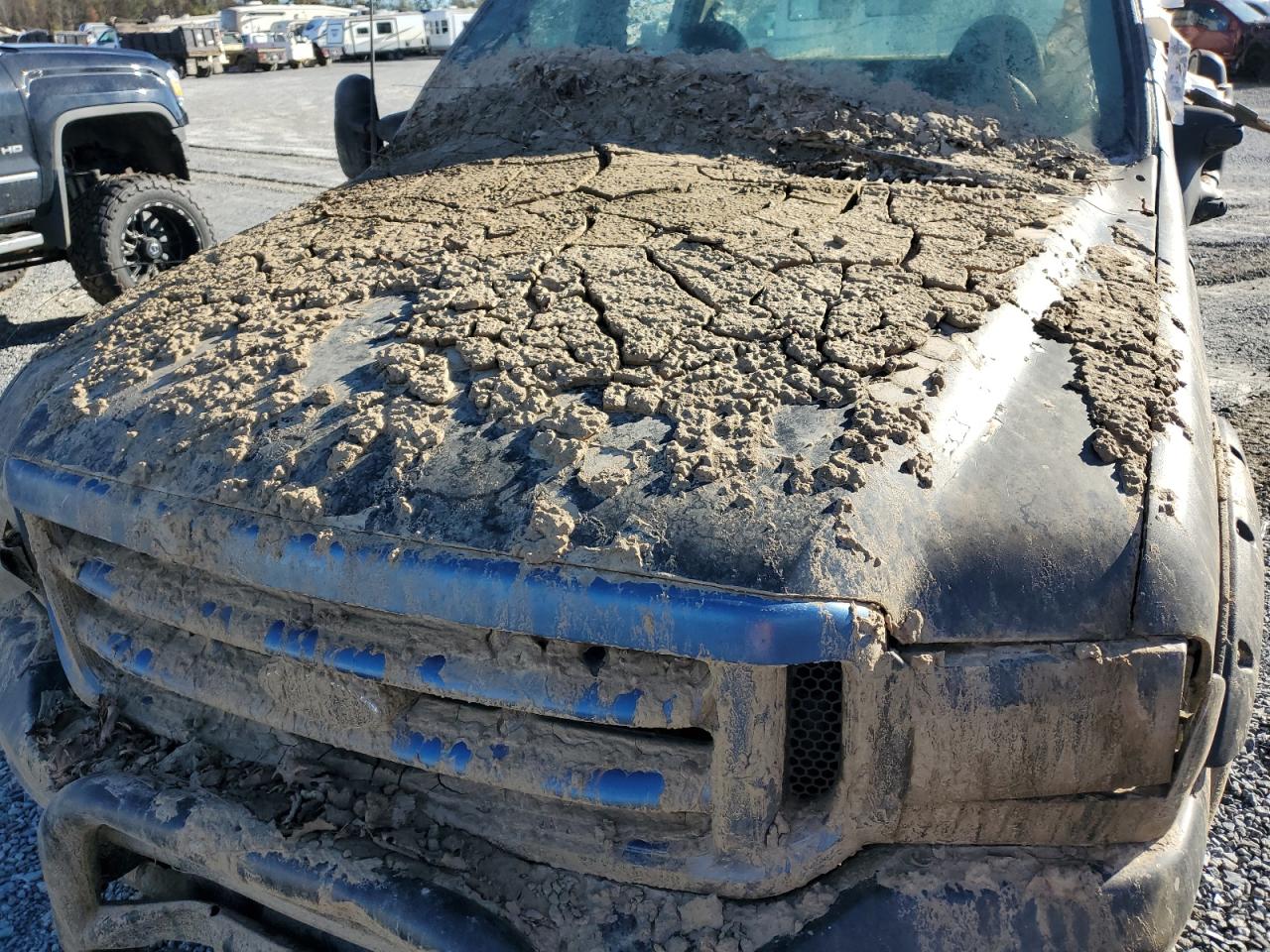 2001 Ford F350 - Image 11