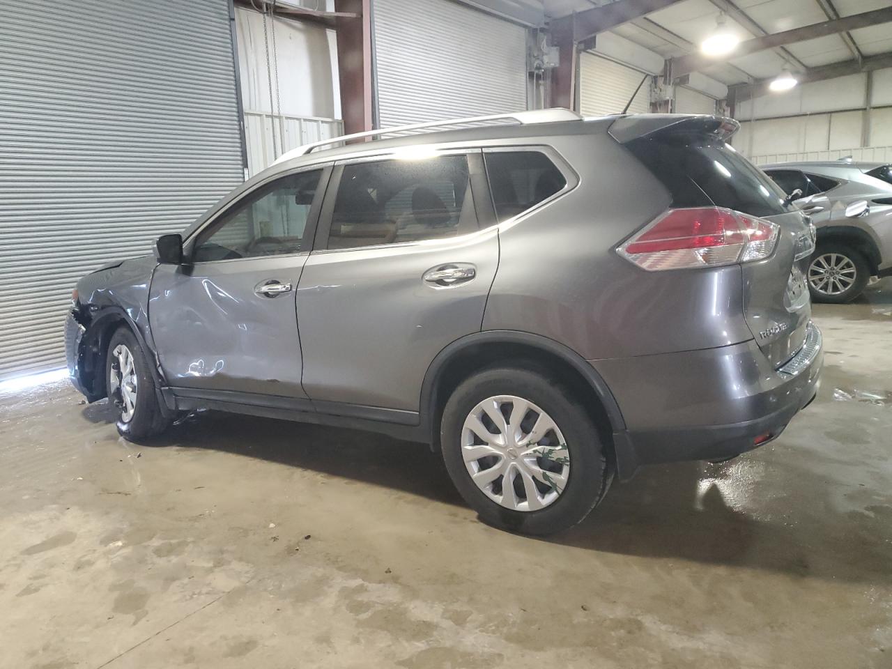 2016 Nissan Rogue - Image 2