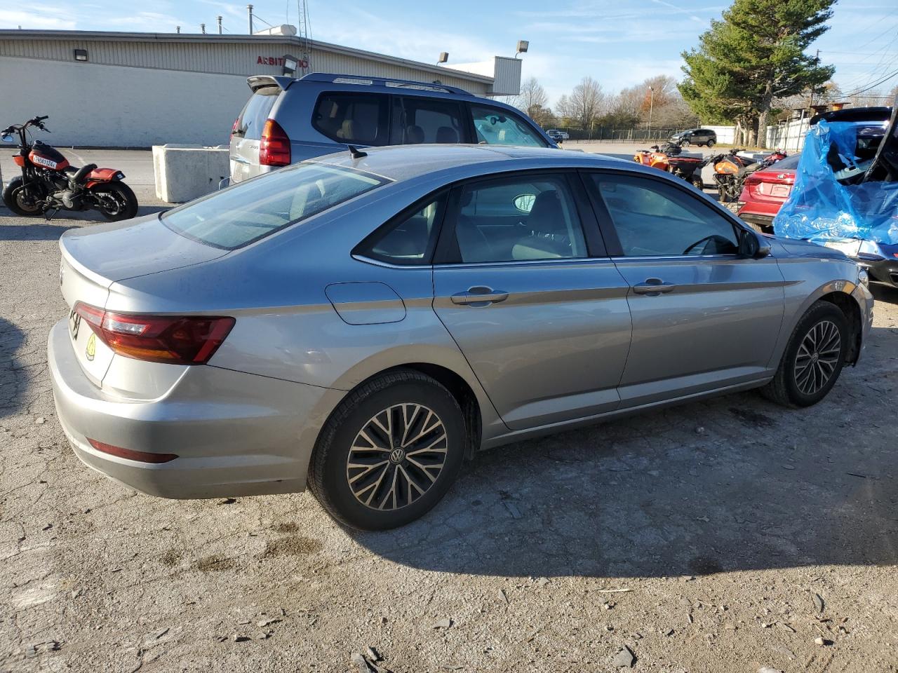 2019 Volkswagen Jetta - Image 3