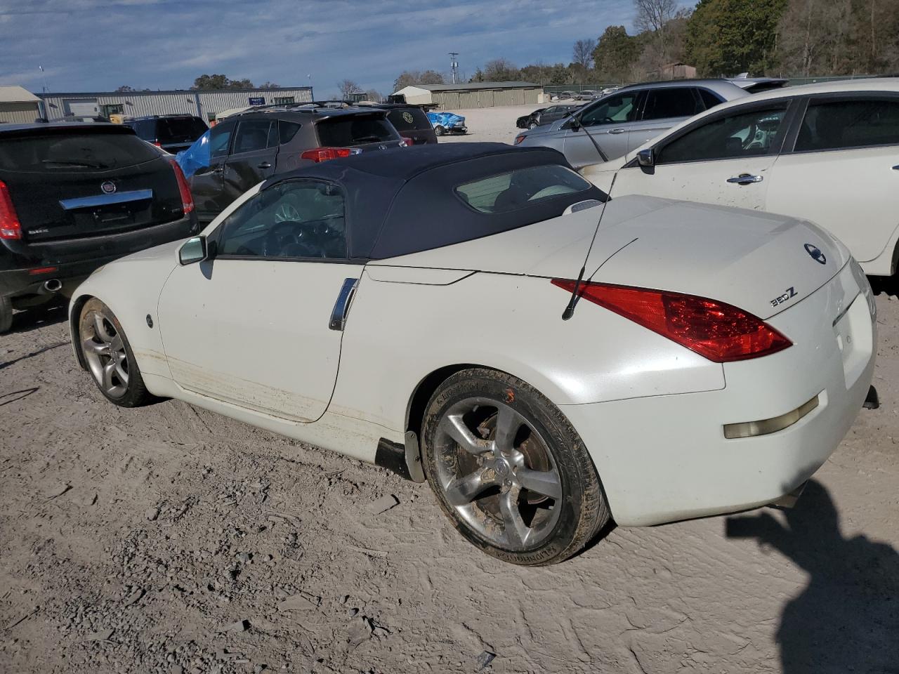 2006 Nissan 350Z - Image 2