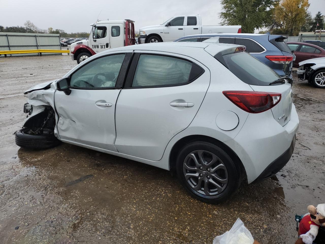 2020 Toyota Yaris - Image 2