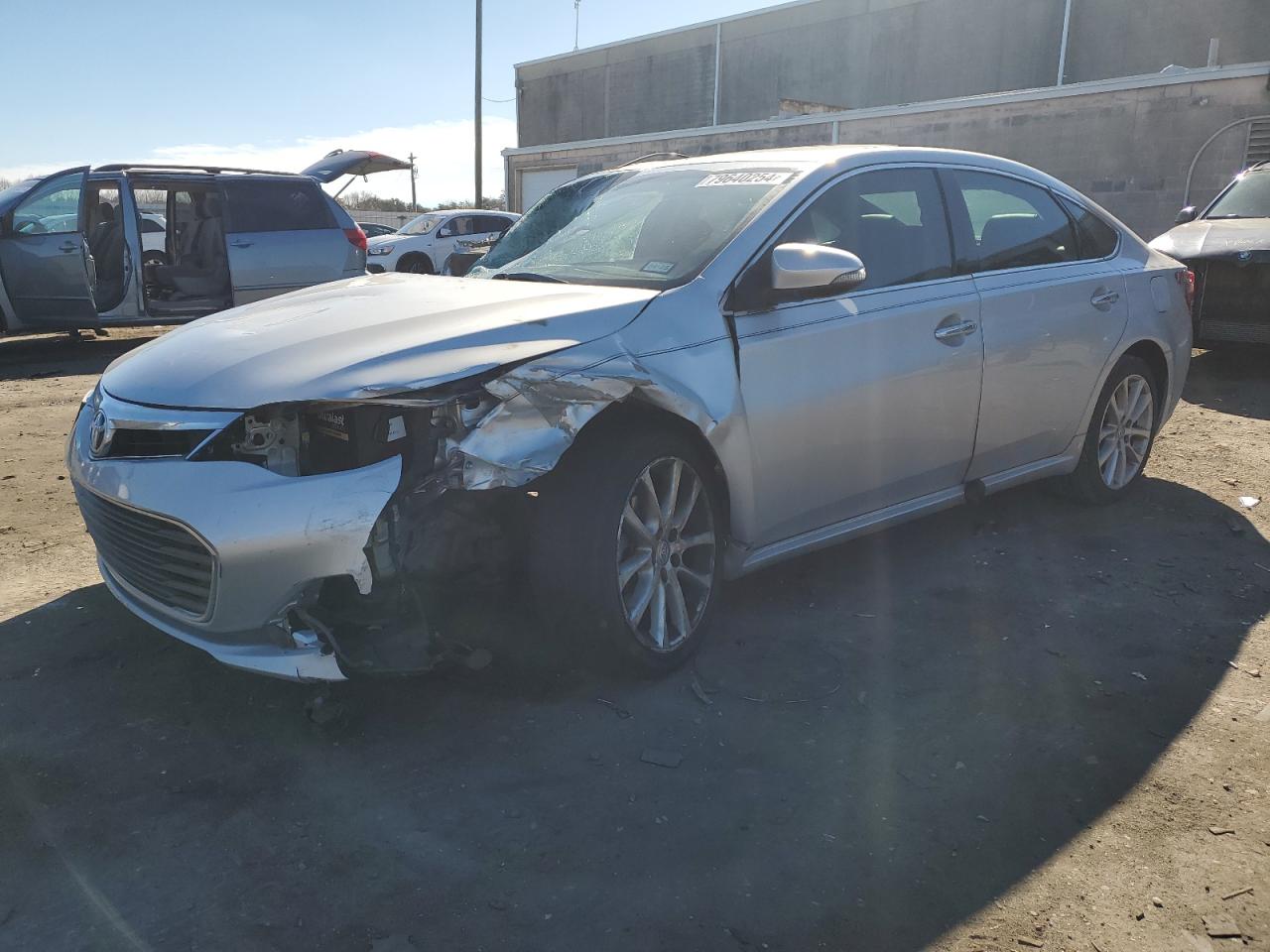 2013 TOYOTA AVALON