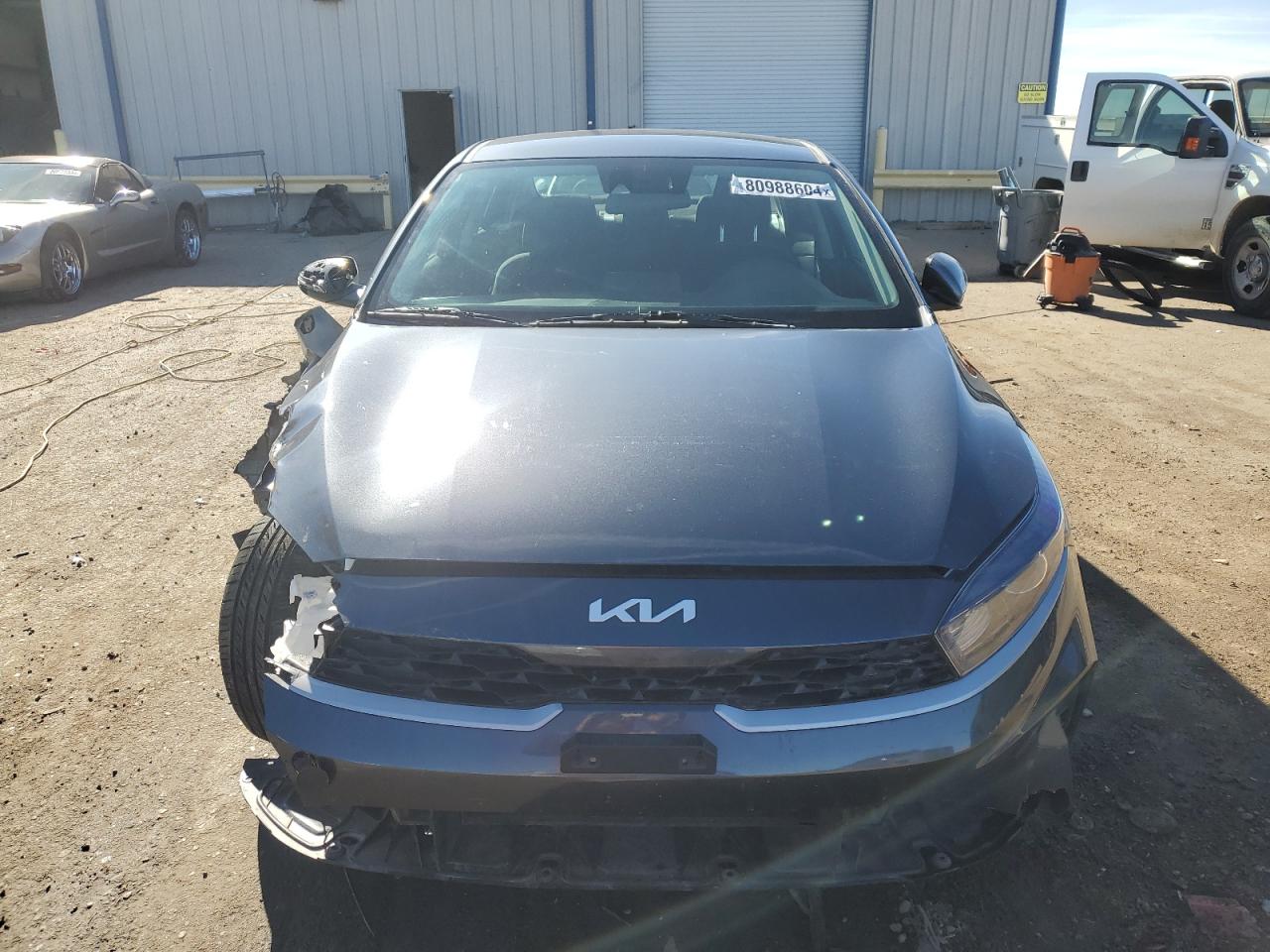 VIN 3KPF24AD6PE550608 2023 KIA FORTE no.5