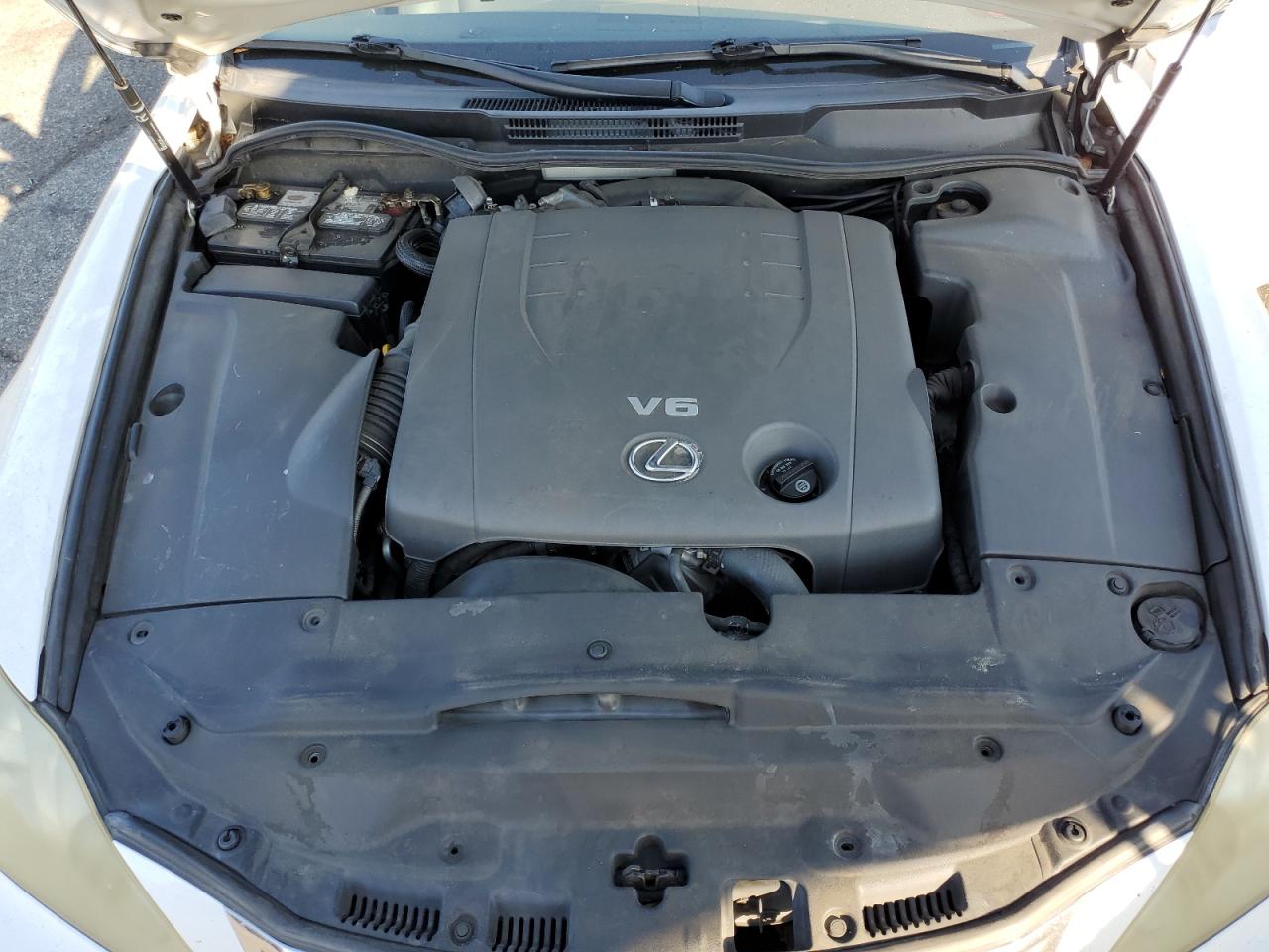 2009 Lexus IS - Image 11