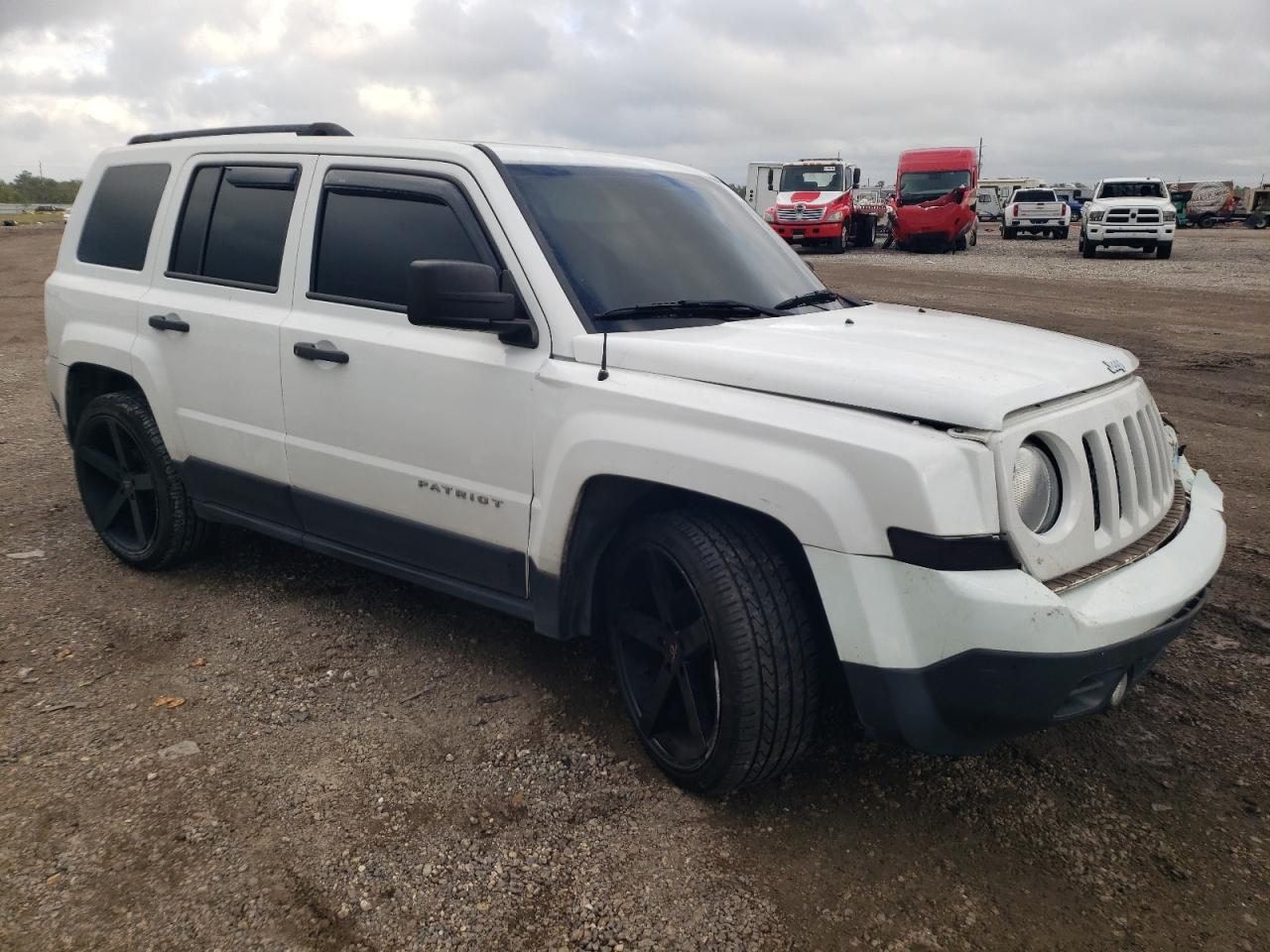 2016 Jeep Liberty (Patriot) - Image 4