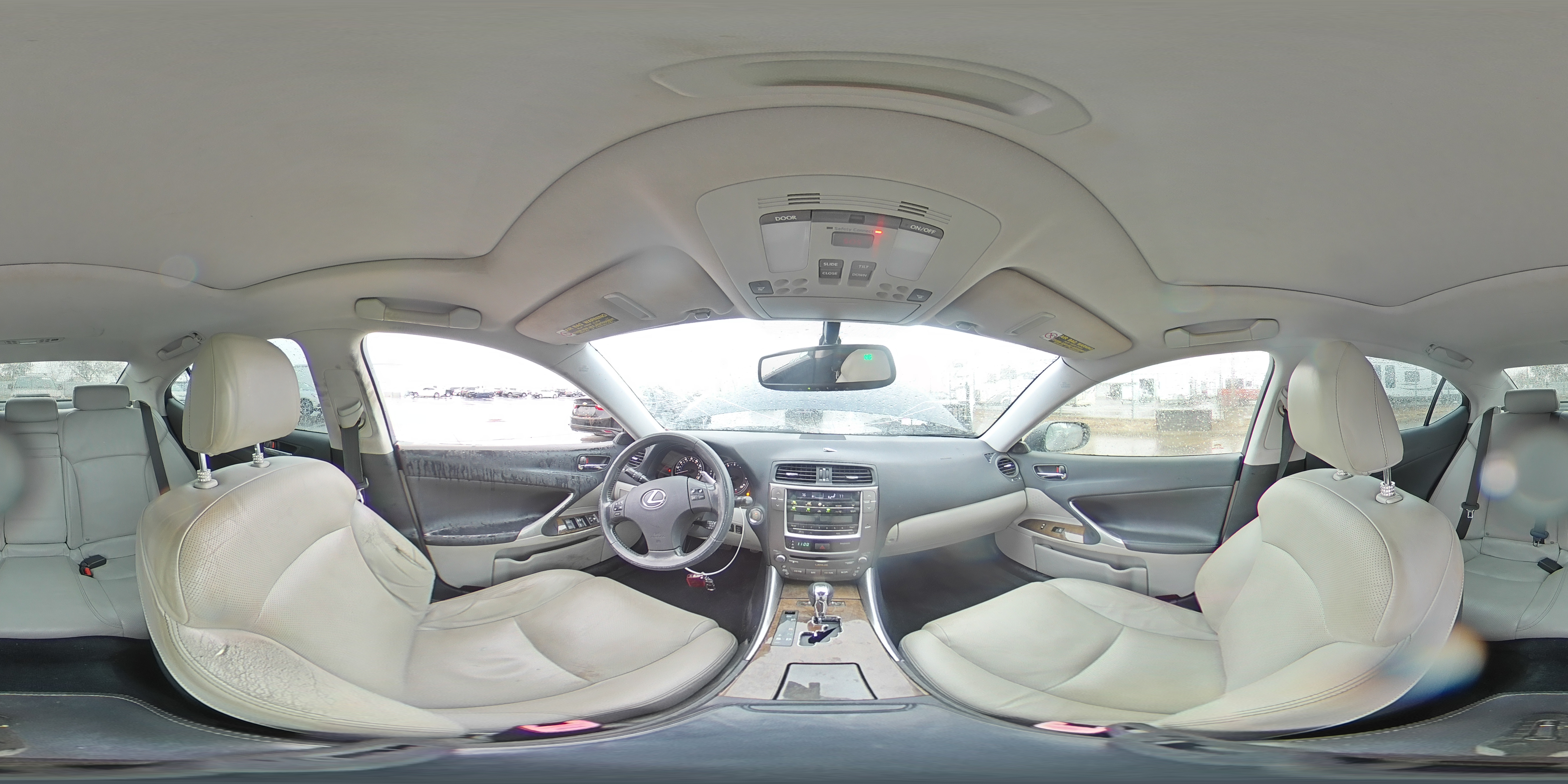 2010 Lexus IS - Image 13