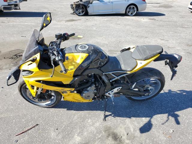 2024 SUZUKI GSX800 F