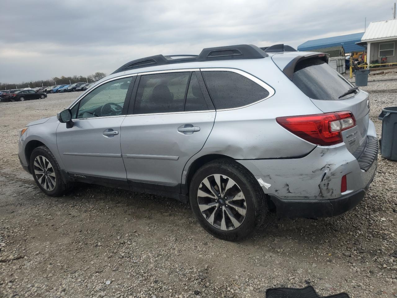 2016 Subaru Outback - Image 2