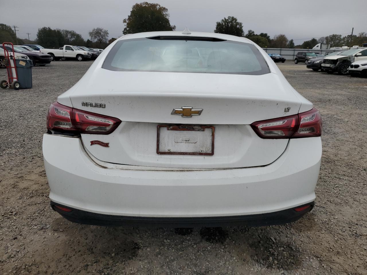 2021 Chevrolet Malibu - Image 6
