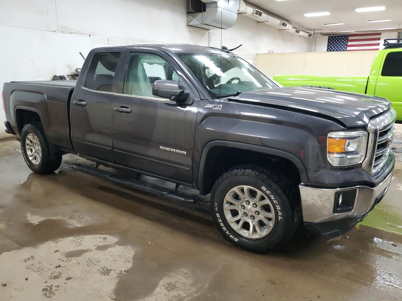 2015 GMC Sierra - Image 4